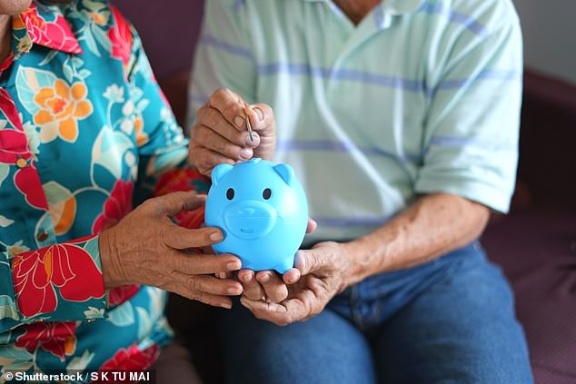 تقدم هيئة الخدمات الصحية الوطنية (NHS) التمويل الكامل للأشخاص الذين يحتاجون إلى 