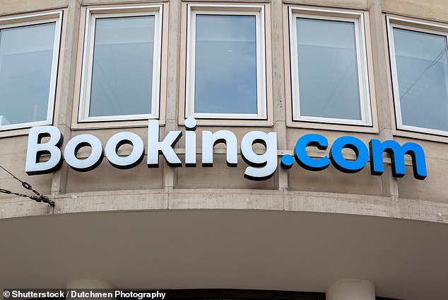 الخدعة: اعتقدت صديقة DW أنها تتحدث إلى Booking.com عبر الهاتف، لكنها في الواقع كانت محتالة تتظاهر بأنها موقع قوائم أماكن الإقامة