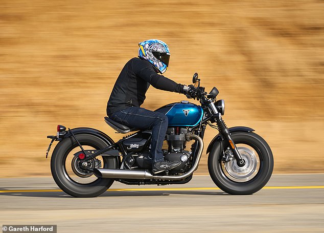 بالنسبة للمشترين الذين يرغبون في الحصول على المظهر المثالي - ولا ينزعجون من الراحة لمسافات طويلة، فإن Bonneville Bobber هو الحذاء الذي يجب عليهم اختياره