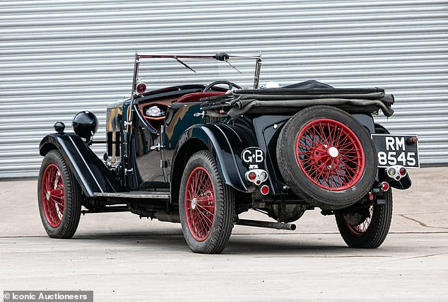 تم بناء عدد صغير فقط من سيارات Alpine Tourers 14/6، لذا فإن هذا المثال نادر وصحيح