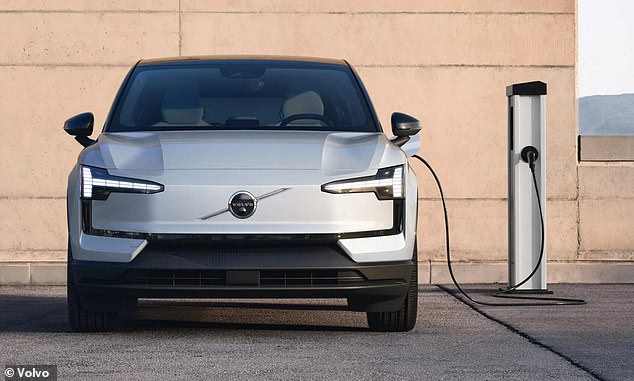 قالت فولفو إن عدد الحوادث المبلغ عنها لا يمثل سوى 