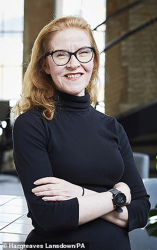 تقول خبيرة المعاشات التقاعدية هيلين موريسي: 