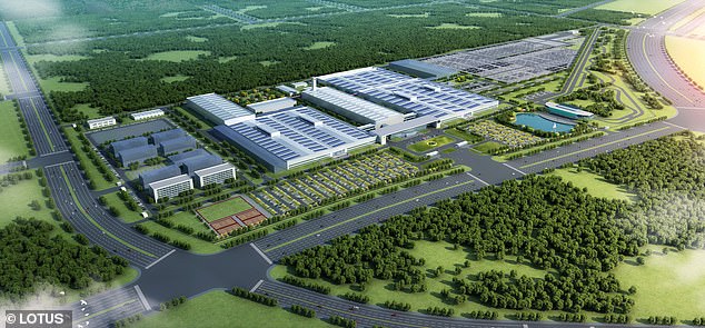 كما تم افتتاح مصنع حديث لتصنيع سيارات لوتس في ووهان في صيف عام 2022، ليكمل مرافق تصنيع وأداء السيارات الرياضية الحالية في المملكة المتحدة في هيثيل ونورويتش. إنها ووهان حيث سيتم بناء تشارلز إليتر