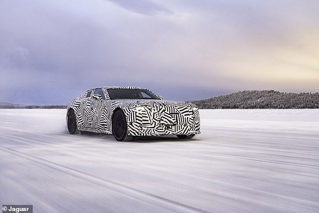 ومن المتوقع أن يتم الكشف عن سيارة GT ذات الأربعة أبواب الكهربائية بالكامل في فصل الصيف. سيكون السعر في حدود 120.000 جنيه إسترليني إلى 140.000 جنيه إسترليني ومن المقرر أن تتم عمليات التسليم الأولى في المملكة المتحدة في أوائل عام 2027