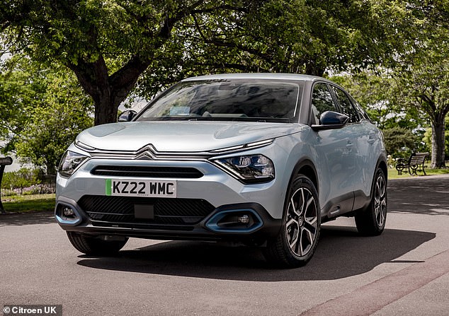 احتلت السيارة المركز العاشر من حيث أدنى معدلات النجاح الأولى في MOT العام الماضي وهي سيارة الكروس أوفر الكهربائية من سيتروين E-C4