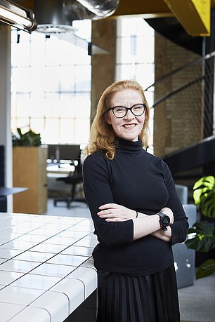 هيلين موريسي من هارجريفز لانسداون