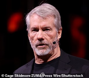 حول مايكل سايلور شركة برمجيات أمريكية عادية إلى ما أصبح في الأساس رهانًا مشحونًا بالقوة على العملة المشفرة الرئيسية