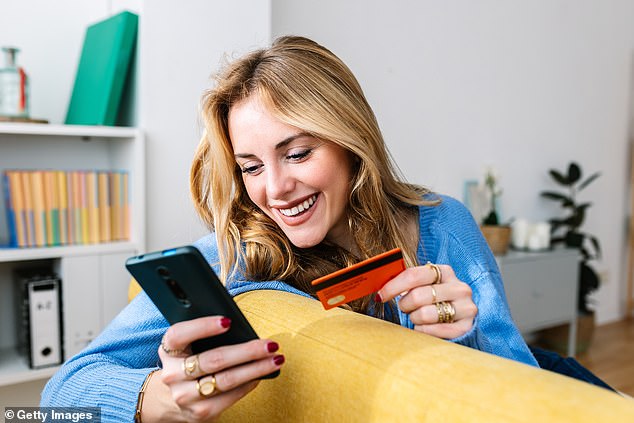 هل يمكن للذكاء الاصطناعي أن يغير كل شيء؟ أحد أكبر المخاوف التي يواجهها المتسوقون عبر الإنترنت الذين يشترون الملابس هو أن الأحجام تختلف من بائع تجزئة إلى بائع تجزئة