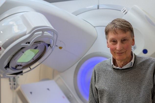 البروفيسور أدريان كريلين هو طبيب أورام من ليدز مصاب بسرطان البروستاتا